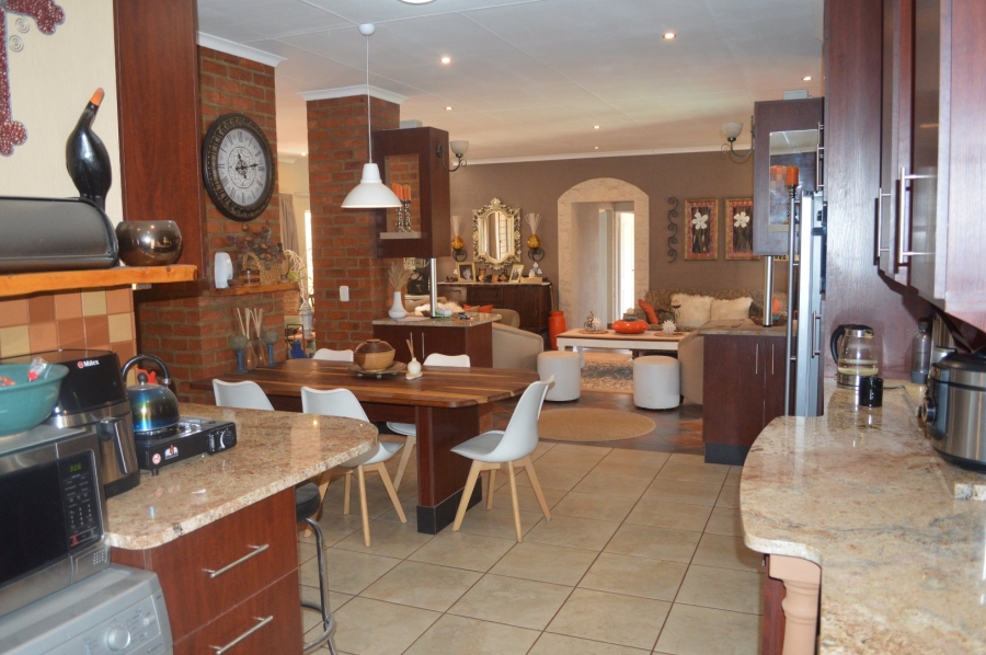 4 Bedroom Property for Sale in Doringkruin North West